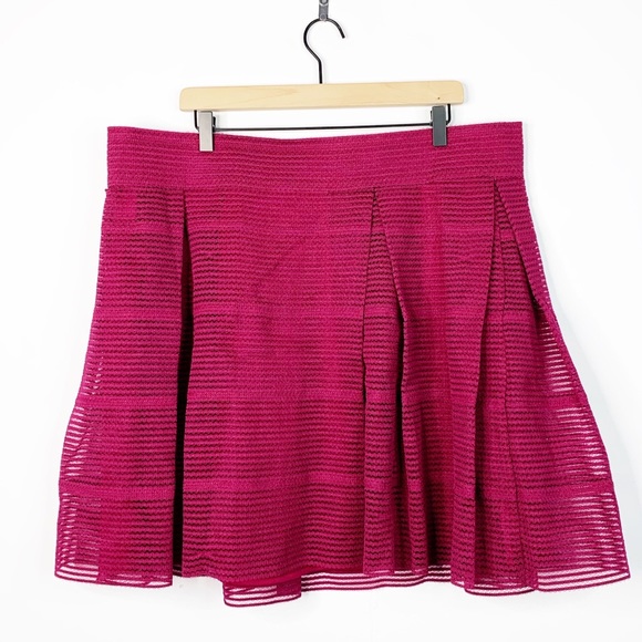 NWT Torrid Striped Sheer Flared Skirt Velvet Rose - Picture 2 of 3